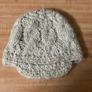 Off white winter stocking cap.